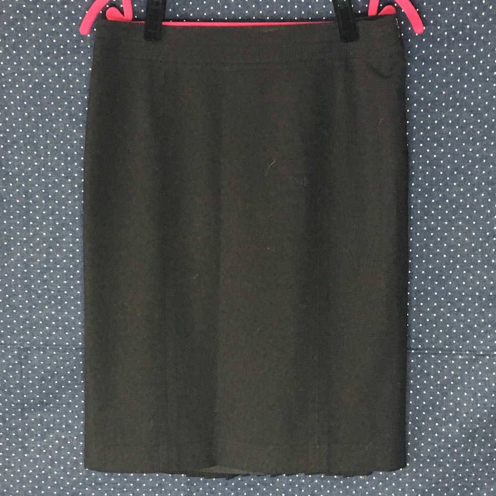 Tailored Skirt With Back Pleats